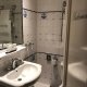Boutique-Hotel-Carlton-Ambassador-Den-Haag-Royal-Room-Bath