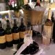 Weinflaschen und Dekanter beim Exclusive Dinner Chris & Friends