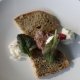 Entrecôte mit Gemüse und geröstetem Brot
