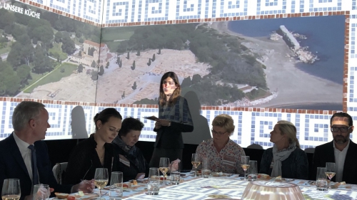 Frau berichtet über Kultur und Kulinarik in Katalonien beim TastEmotion 2018