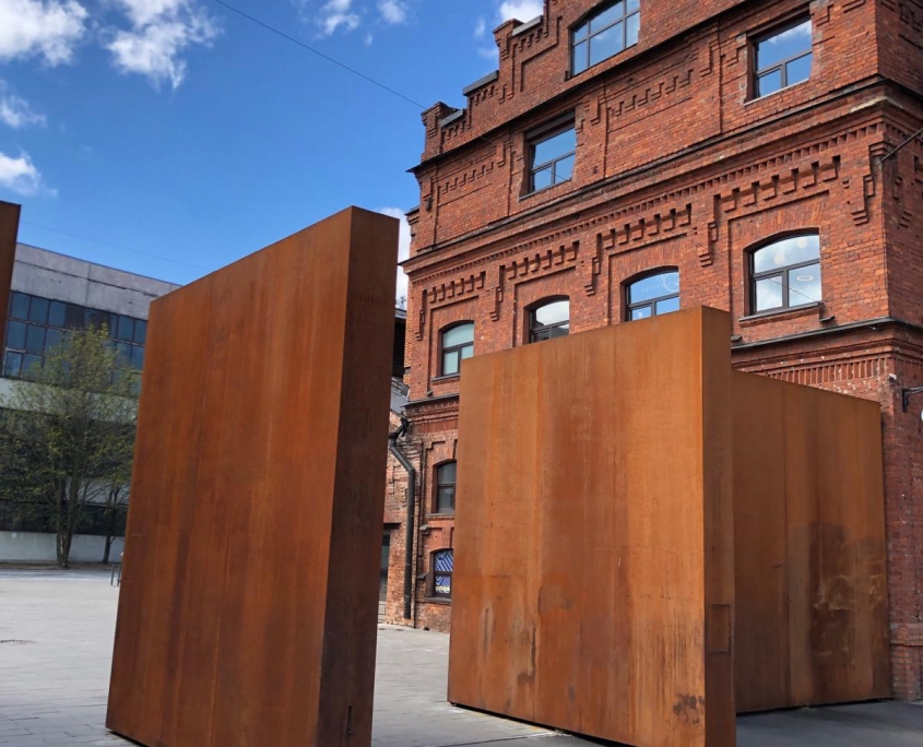 Eingang zum Kulturzentrum Sevkabel in Sankt Petersburg